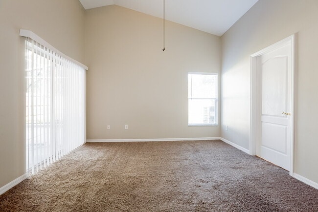 Photo - 9306 Hidden Water Cir