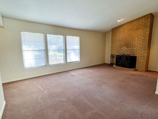 Photo - 3BR/2BA House in NW Gainesville  Available Mid-March