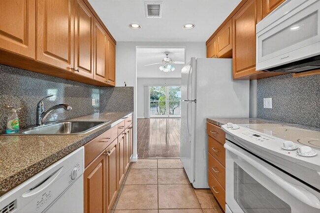 Photo - 12950 SW 13th St Unit 203D