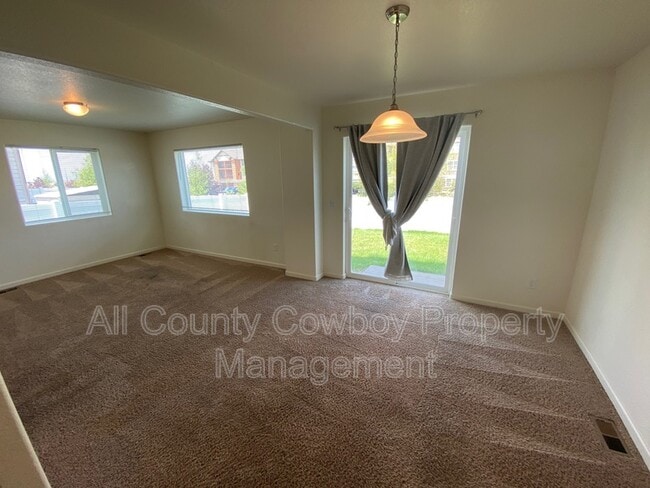 Photo - 4041 Little Moon Trail