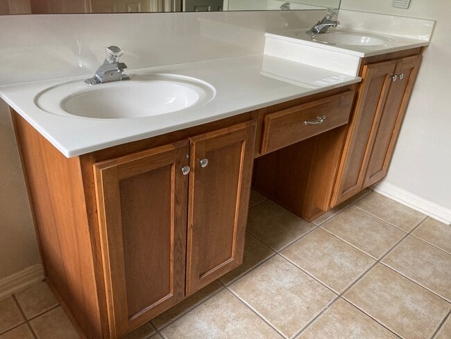 Photo - 3110 Ansonia Trail