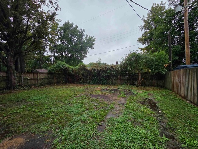 Photo - 637 N Willett St