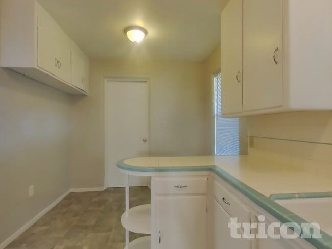 Photo - 342 Camellia Way