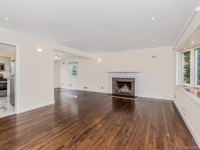 Photo - 42 Tower Hill Dr