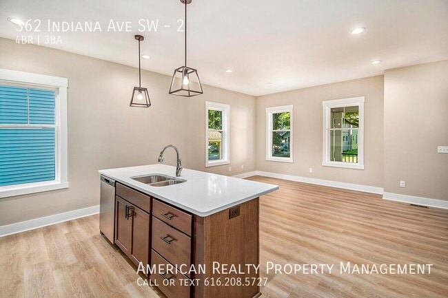 Photo - 362 Indiana Ave SW Unit 2