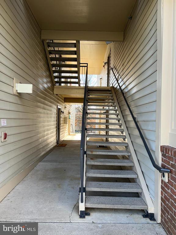 Building Photo - 1060 Gardenview Loop Unit 303 Rental