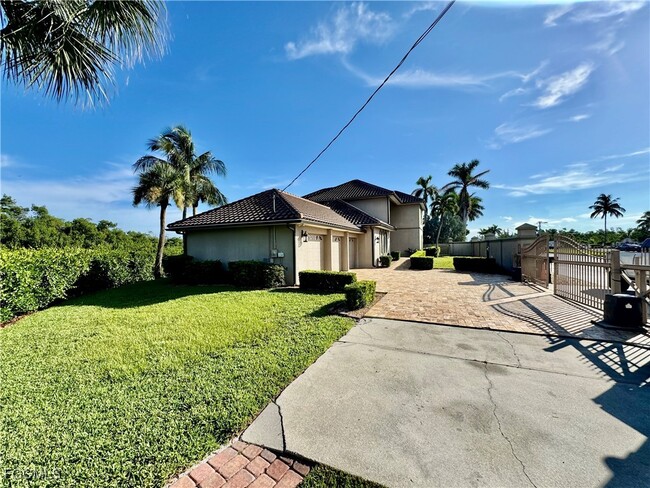 Photo - 14370 McGregor Blvd