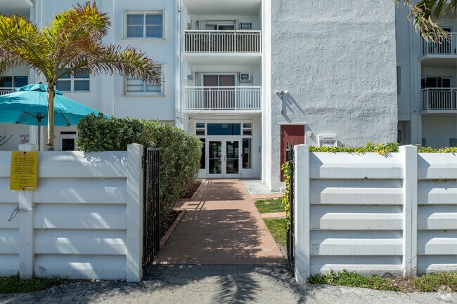 Photo - Leisure Beach Condominiums