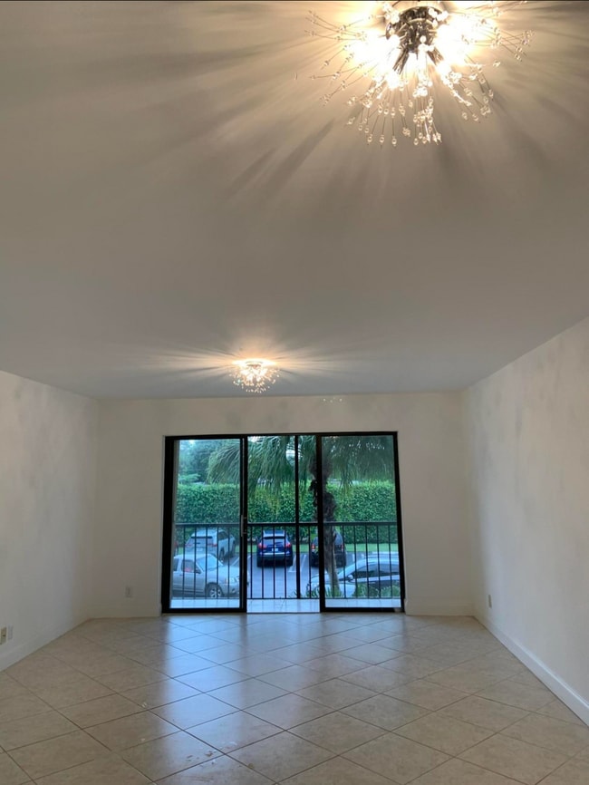 Photo - 617 Sea Pine Way Unit D2