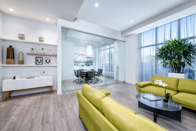 Photo - Gallery At River Parc