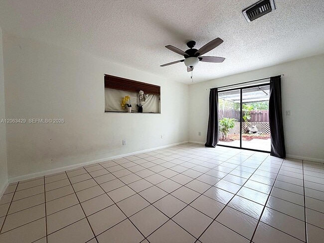 Photo - 4226 Landar Dr