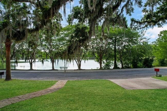 Photo - 1647 Lake Ella Dr