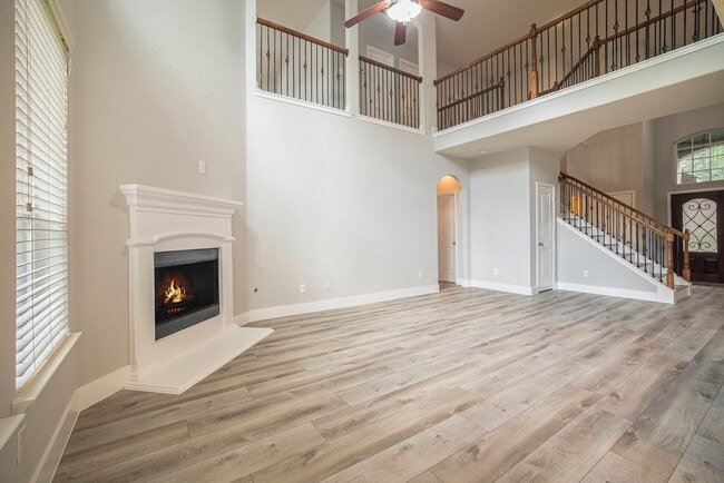 Photo - 210 Black Swan Pl