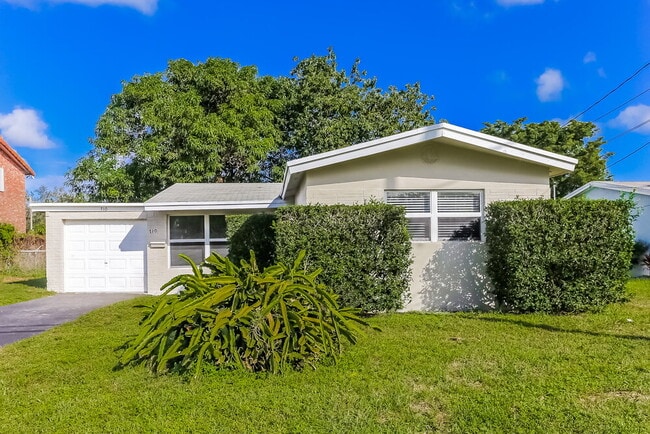 Building Photo - 710 NW 35th Ave Rental