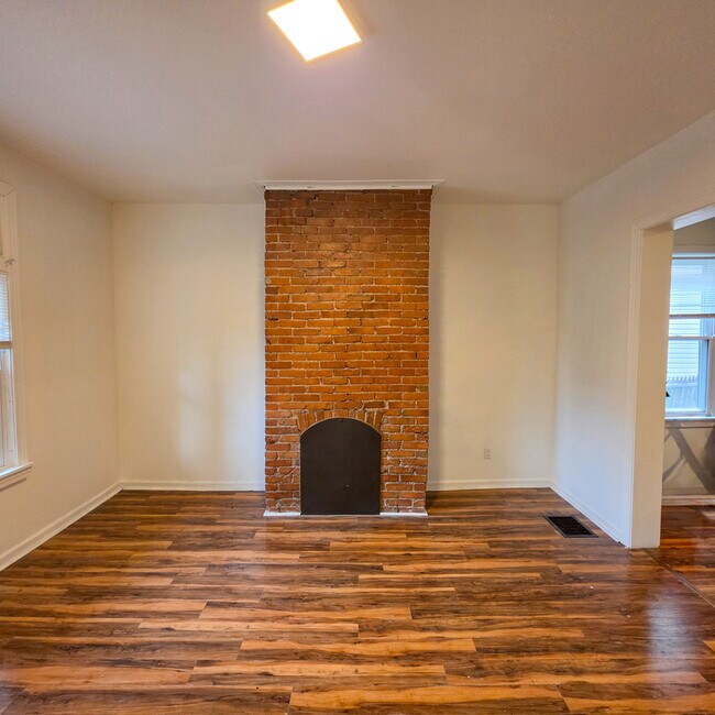 110 Kirk Ave