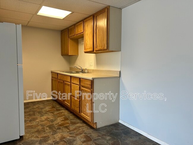 Photo - 201 W Allen St Unit 211