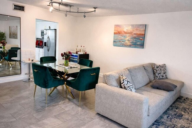 Photo - 6843 NW 29th Ave