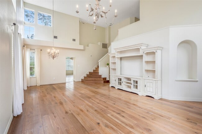 Photo - 19 Tender Violet Pl