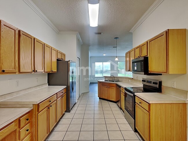 Photo - 224 N Lake Cunningham Ave