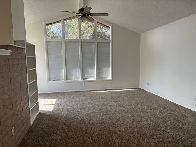 Building Photo - 1001 Cedardale Dr Rental