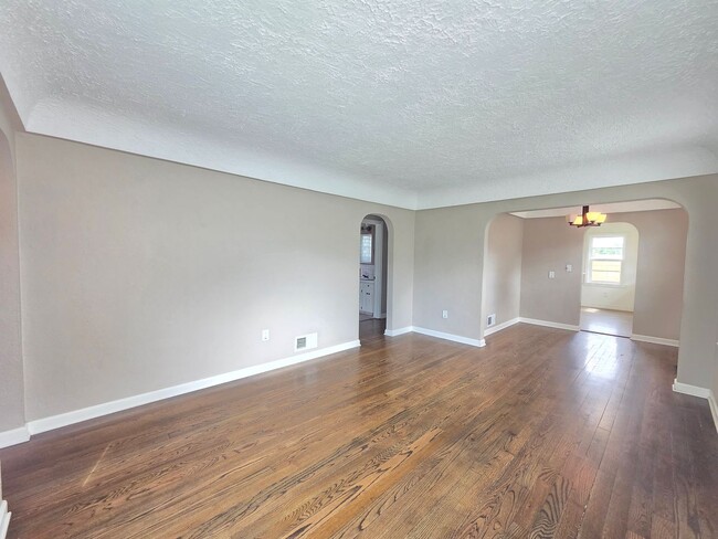 Photo - 11319 E 4th Ave