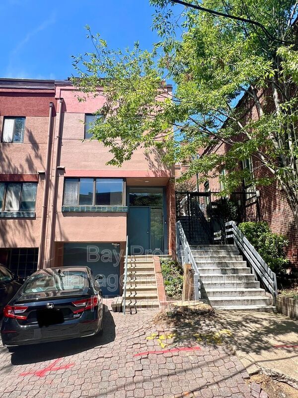 Building Photo - 834 N Newkirk St Rental