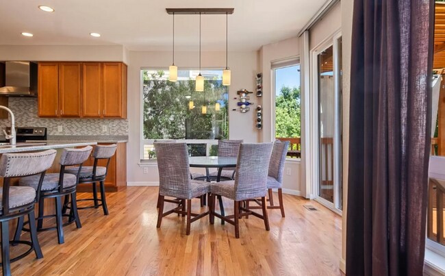 Photo - 1395 E 100th Ln