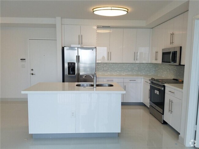Building Photo - 2651 NE 212th Ter Unit 302 Rental