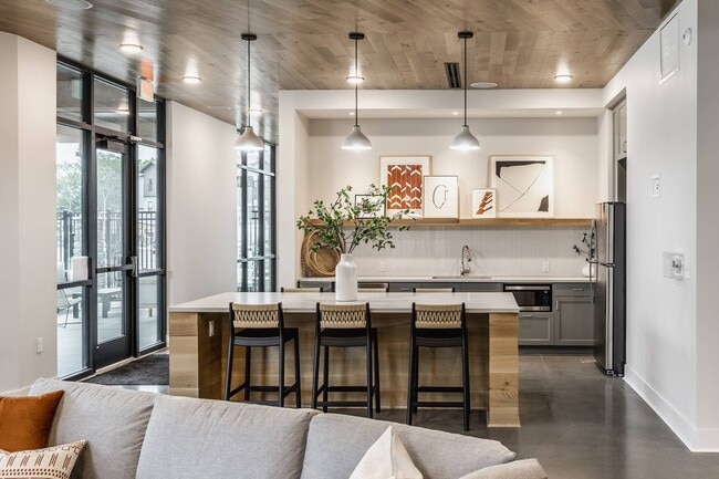 Urbane Resident Lounge