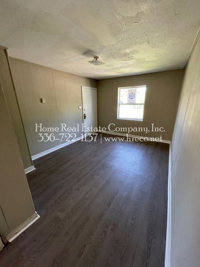 Photo - 615 W Twenty-Third St Unit 615-D