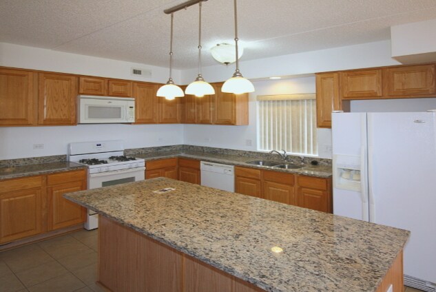 Photo - 6560 W Diversey Ave Unidad 516
