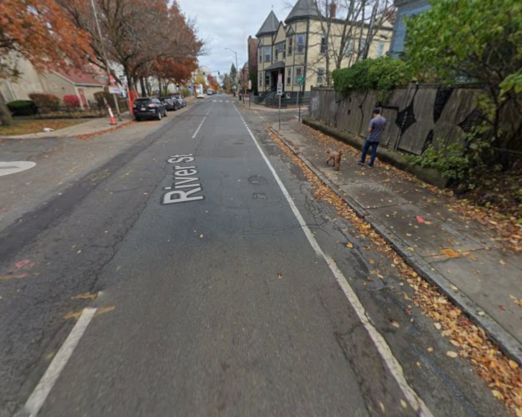 Photo - 208 River St Unit E-4