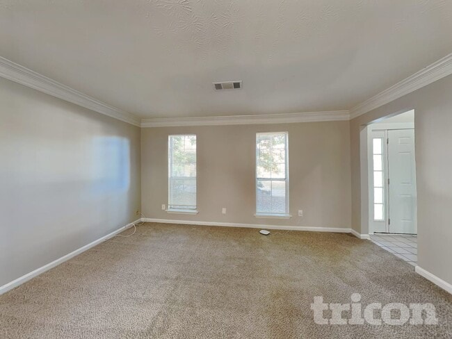 Photo - 5625 Longbow Dr