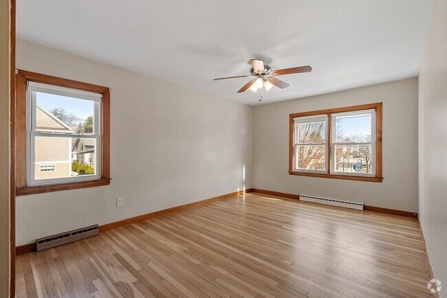 Building Photo - 104 N Main St Unit 2F Rental