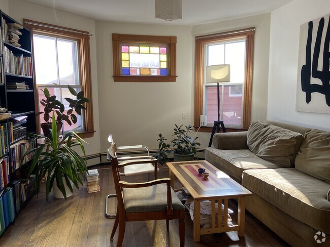 Building Photo - 28 Speridakis Ter Unit Apartment #3