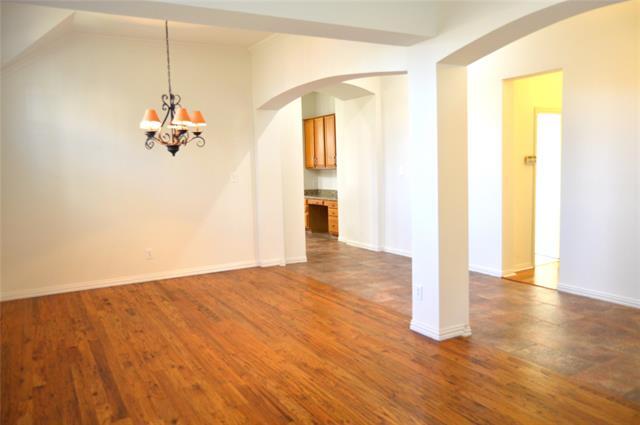 Photo - 307 Calstone Dr