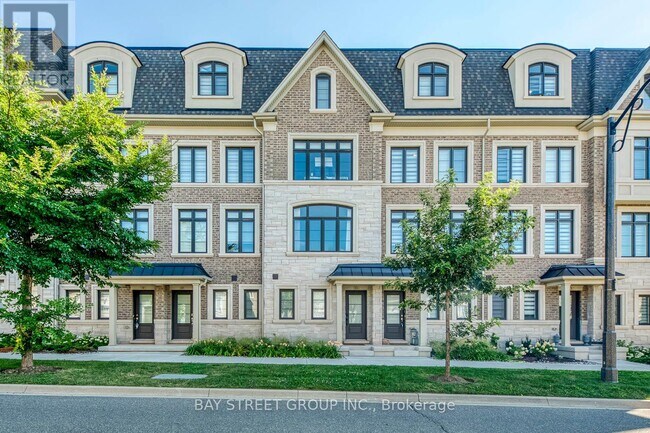Photo - 2119 Lillykin St