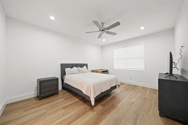 Photo - 2510 Gray St