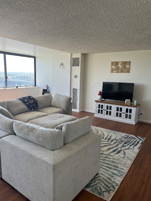 Photo - 1850 Folsom St Unidad 1011