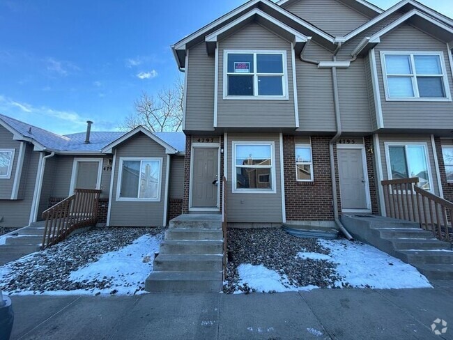 Building Photo - 4797 Live Oak Dr Rental