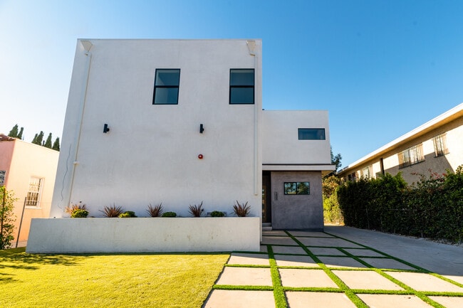 Photo - 1805 S Longwood Ave