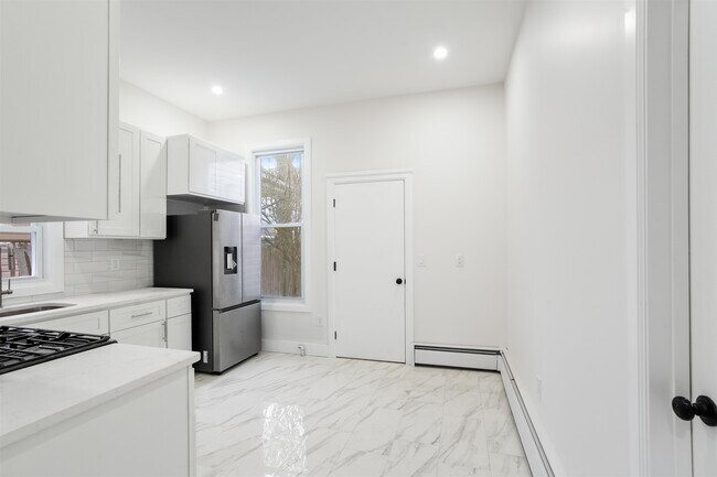 Photo - 1102 Central Ave Unit 1