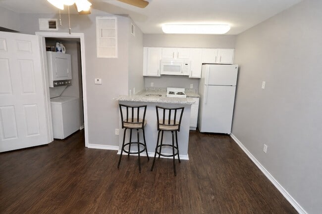Photo - 9831 Walnut St Unit P308