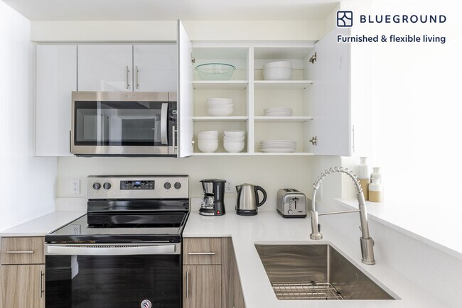 Photo - 110 SW 12th St Unidad FL1-ID143