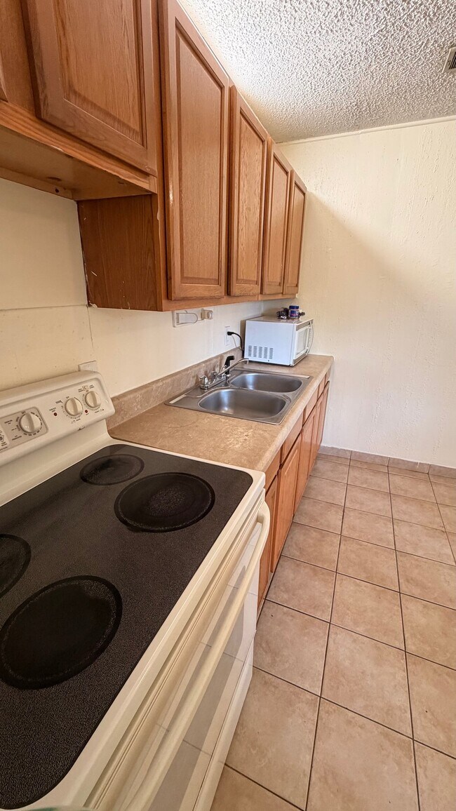Photo - 1584 E Breezy Ln
