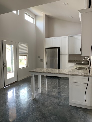 Photo - 306 S Oak St Unidad C