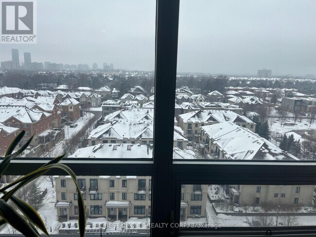 Photo - 520 Steeles Ave W Unité 1113