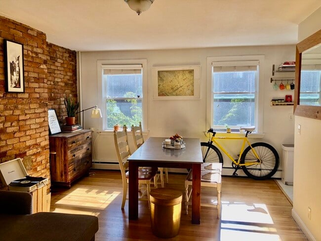 Photo - 37 Lawrence St Unidad 14