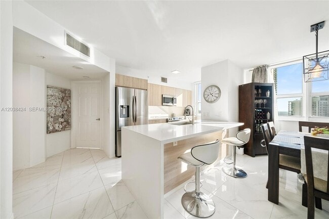 Photo - 1155 Brickell Bay Dr Unidad 2501