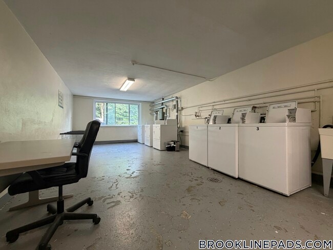 Photo - 205 Kent St Unit 18